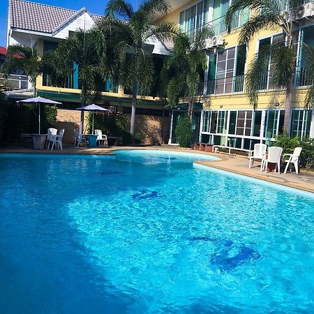 The O2 Aparthotel Udon Thani Exterior photo