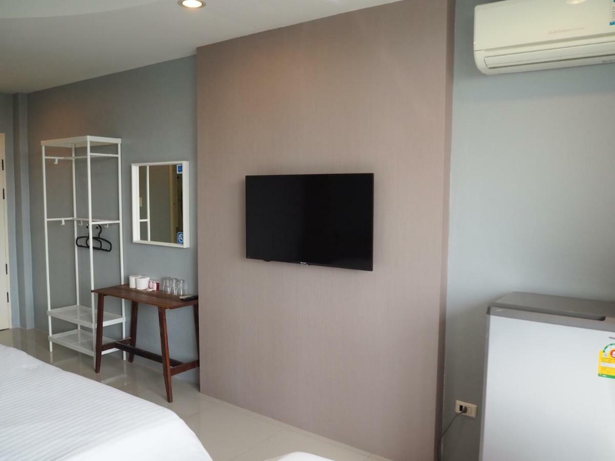 The O2 Aparthotel Udon Thani Exterior photo